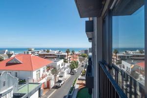 Luxury Studio with Ocean Views and Rooftop Pool