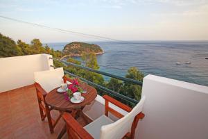 Kalithea Studios Skopelos Greece