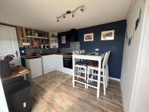 Maisons de vacances Le Douillet - The Snug : Maison 1 Chambre