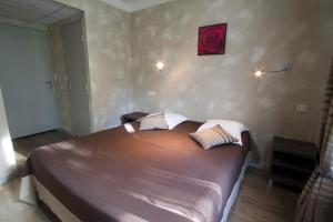 Hotels Logis La Residence : Chambre Simple