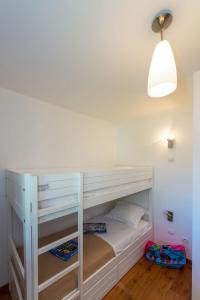 Apartment Les Cottages du Lac T4 Privilège by Interhome