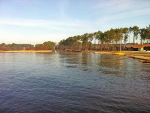 Maisons de vacances Holiday Home Les Cottages du Lac M3 Premium by Interhome : photos des chambres