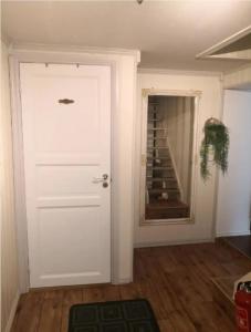 Sentral studioleilighet ved stranden og hvalsenter NB Må vaskes etter endt leie eller betale rengjøringshjelpen 500 kr