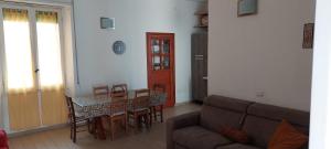 Appartamento presso il Teatro Lirico img3