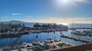 Sur le toit de Mèze - Poussan