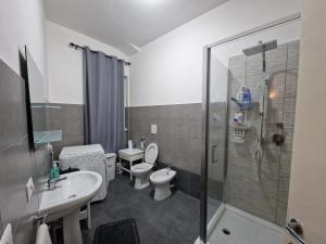 Camera Matrimoniale Standard con Bagno in Comune