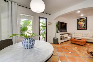 South Tampa Studio in Desirable Historic District!