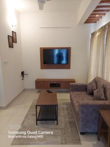 2bhk Service Apartment