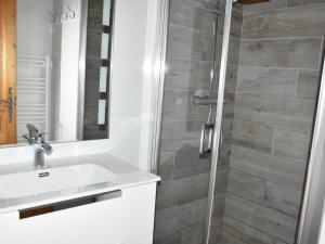 Appartements Charmant duplex avec grande terrasse au coeur de Champagny-en-Vanoise - FR-1-464-38 : photos des chambres