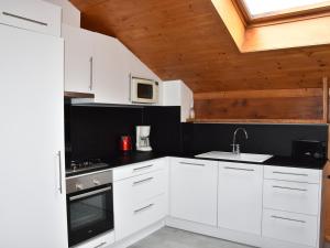 Appartements Charmant duplex avec grande terrasse au coeur de Champagny-en-Vanoise - FR-1-464-38 : photos des chambres
