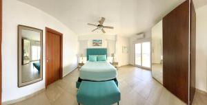 Villa de 3 habitaciones frente al mar Roatán