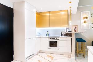 Apartament Chanel Jana Pawła