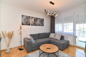 Apartman Dina