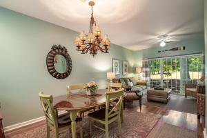 River Club 3 Bedroom: Golf Views and Amenities