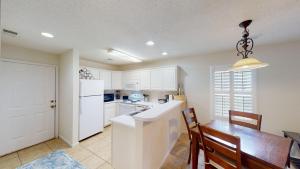 Relaxing 2 Bedroom Villa True Blue Pawleys Island