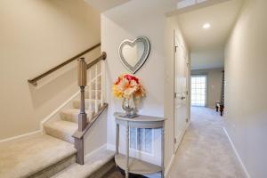 Spacious Hedgesville Retreat about 5 Mi to Golf Course