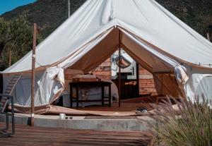 Glamping Valle de Guadalupe with Private Bathrooms by YUMA Resort - Ubytování bez kategorie ve městě Ensenada