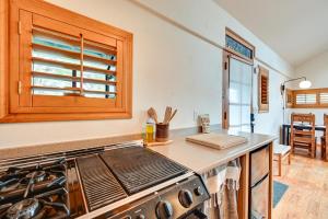 Pet-Friendly Flagstaff Studio Cabin with Patio