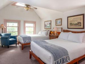 Deluxe Double Room room in Old Stagecoach Inn