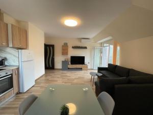 Hancho - Velingrad - Marvel Apartament