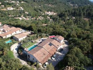 Villas Sublime Bastide vue exceptionnel au calme LE MAS DES FARACHES : photos des chambres
