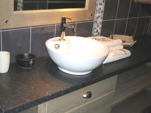 Appartement cosy aux Gets, proche pistes et village, balcon sud, parking privé - FR-1-671-76