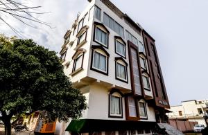 Hotel O Kanchan Residency