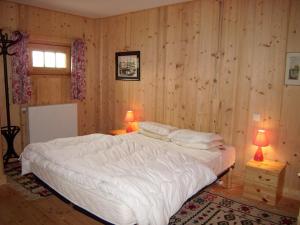 Chalets Chalet 5 chambres, 9 pers, wifi, 1 animal, non fumeur - FR-1-733-144 : photos des chambres