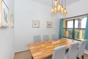 Pineapple Villa 442 condo