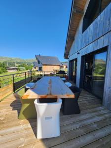 Chalets Chalet de Standing a Super Besse avec Jacuzzi SB2 : photos des chambres