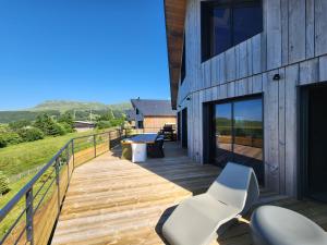 Chalets Chalet de Standing a Super Besse avec Jacuzzi SB2 : photos des chambres