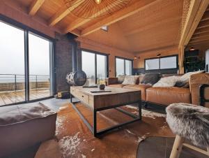 Chalets Chalet de Standing a Super Besse avec Jacuzzi SB2 : photos des chambres