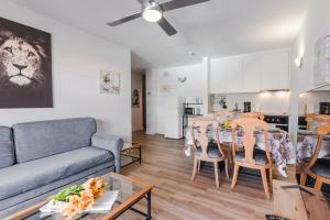 Oceanfront 2 bedrooms Holiday Home in Tenerife South