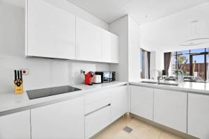 StoneTree - Anwa By Omniyat 2BR - Luxury Apartment