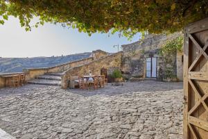 Via Civita 28, 75100, Matera, Basilicata, Italy.