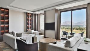 JW Marriott Hotel Bengaluru Prestige Golfshire Resort & Spa