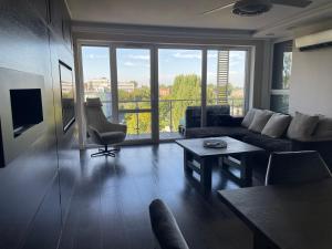 3bedroom Smarthome apartment