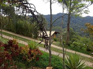 Chalé Pakere Montebello Lumiar - lareira, wi-fi, sauna, piscina - vista incrível - locação do chalé sem prestação de serviços