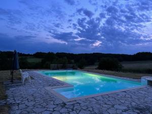 Maisons de vacances Peaceful gite with stunning pool near market town : photos des chambres