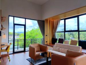 Family Room by 233Poshtel