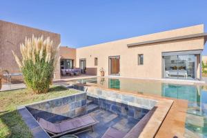 Villa Sakina, piscine Chauffée, ping-pong, cuisinière