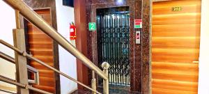 Hotel Raj Residency Near DB Mall