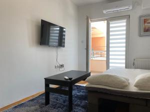 S Apartment 2