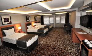 Family Room room in BERGAMA HOTEL