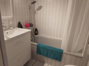 Appartement tt confort dans résidence avec piscine