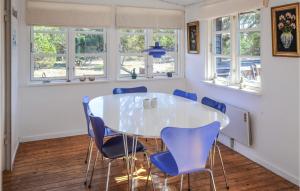 Cosy Home In Anholt With 3 Bedrooms And Wi-Fi