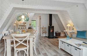 Gorgeous Home In Farsø With Kitchen