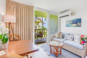 Islander on the Beach 259 "Drift Away" A Oceanview Studio