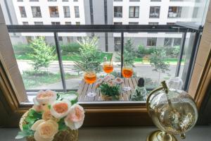 Lumina apartments with parking near Muzeum Powstania