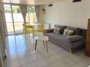 Appartements logement Amboise centre avec terrasse privee : photos des chambres